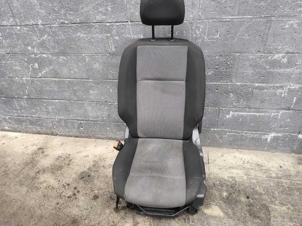 SIEGE AVANT GAUCHE CITROEN/PEUGEOT/OPEL - Vue 1